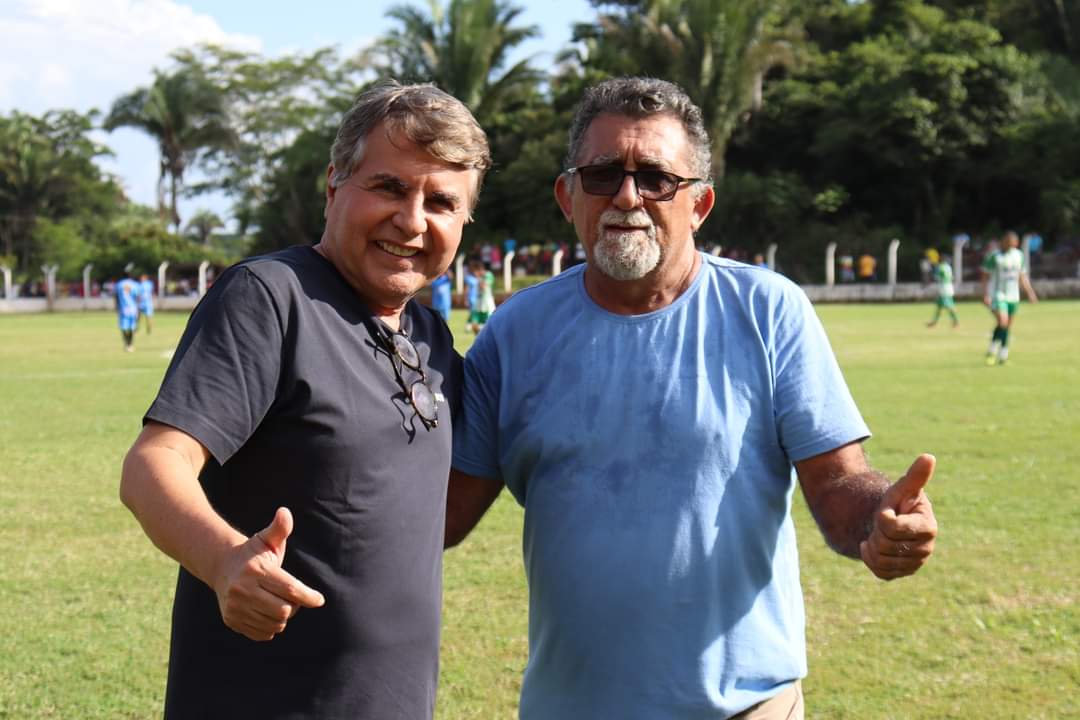 Prefeito João Luiz faz abertura do Campeonato da Canafístula  - Imagem 4