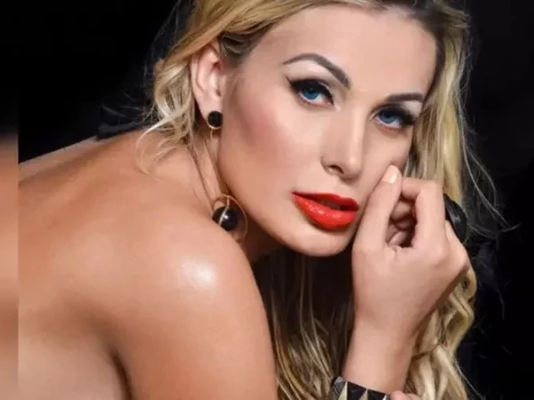 Andressa Urach expõe fetiche absurdo de cliente famoso e choca a web