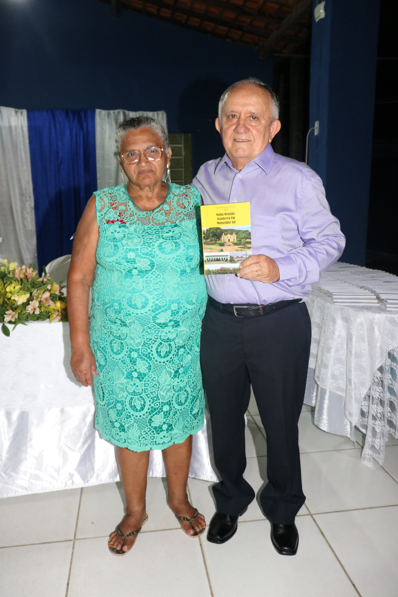Dr Aristides Reis Pereira lança livro com autógrafos em Monsenhor Gil  - Imagem 25