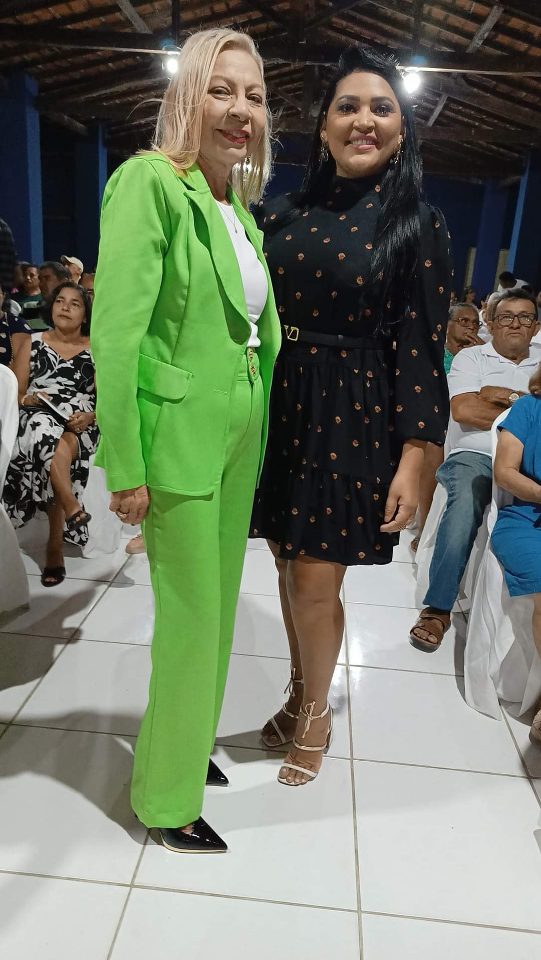 Dr Aristides Reis Pereira lança livro com autógrafos em Monsenhor Gil  - Imagem 29