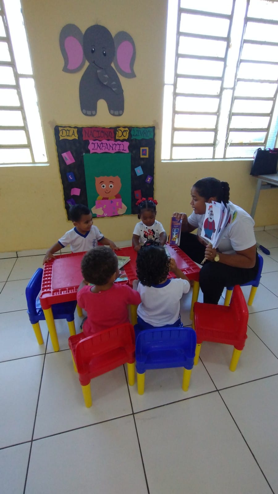 Rede Municipal de Ensino de Monsenhor Gil e o Dia do Livro Infantil  - Imagem 1
