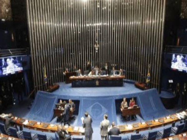 Projeto que legaliza jogos e apostas volta a tramitar no Senado