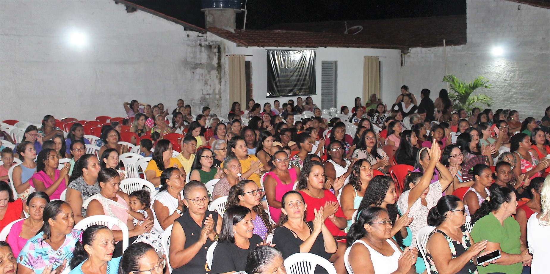 Mulheres São-gonçalenses são homenageadas na 2ª edição da Feijoada das Mães - Imagem 10