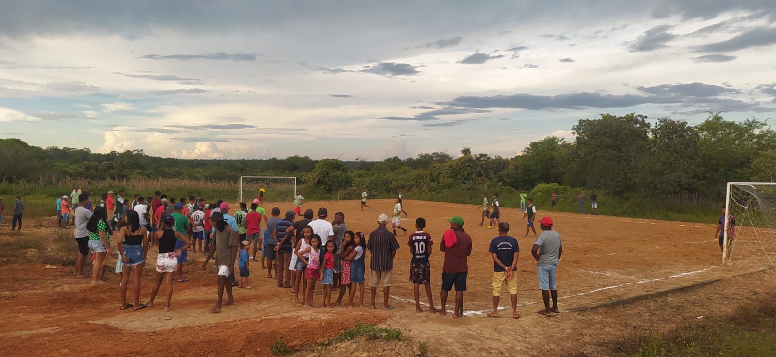 Prefeitura de Oeiras inaugura campo de futebol no povoado Panela de Feijão - Imagem 1