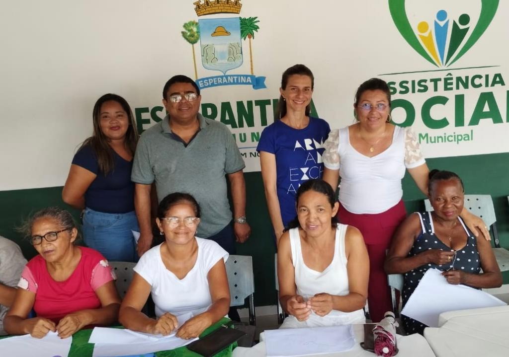 Secretaria de Assistência Social realiza oficina de bordado - Imagem 2