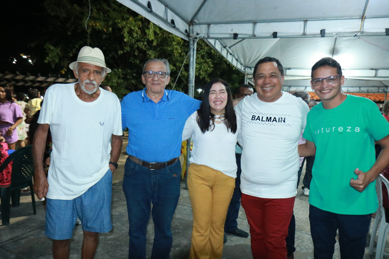 Prefeito João Luiz prestigia 6a noite Festejos de Nossa Senhora de Fátima  - Imagem 3