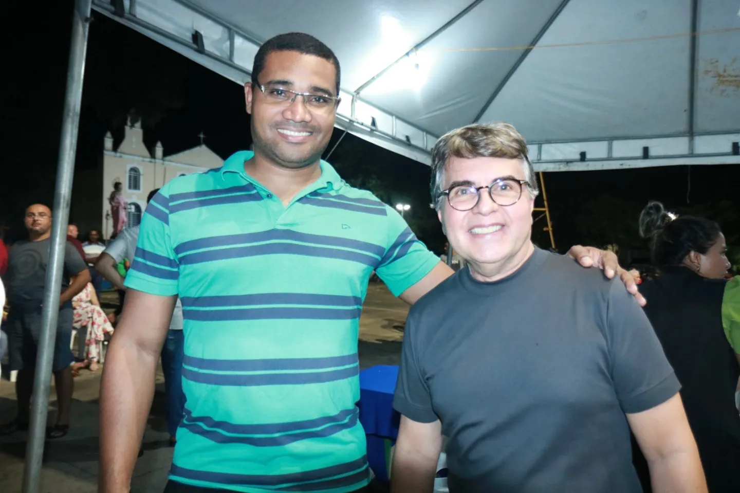 Prefeito João Luiz prestigia 6a noite Festejos de Nossa Senhora de Fátima  - Imagem 2