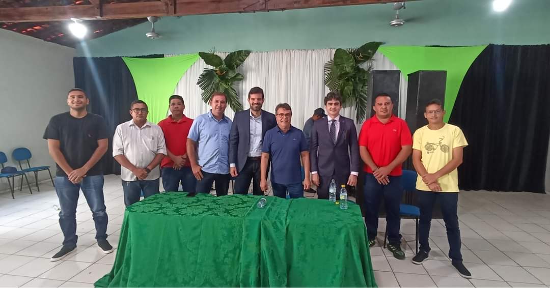 Prefeitura de Monsenhor Gil reúne quebradores de pedras e autoridades  - Imagem 1