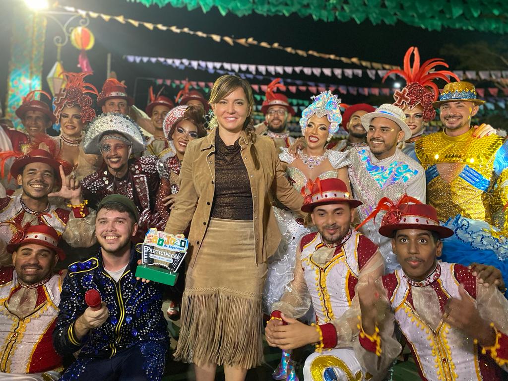 Prefeitura de Esperantina disponibiliza apoio aos grupos juninos da cidade. - Imagem 1