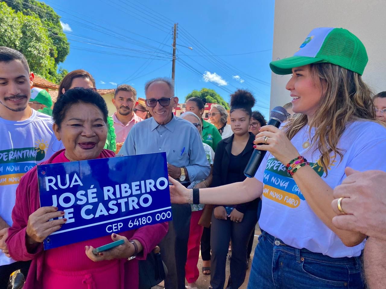 Prefeitura de Esperantina inaugura diversas ruas pelo município. - Imagem 2