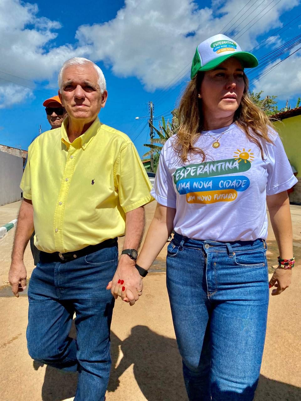 Prefeitura de Esperantina inaugura diversas ruas pelo município. - Imagem 1