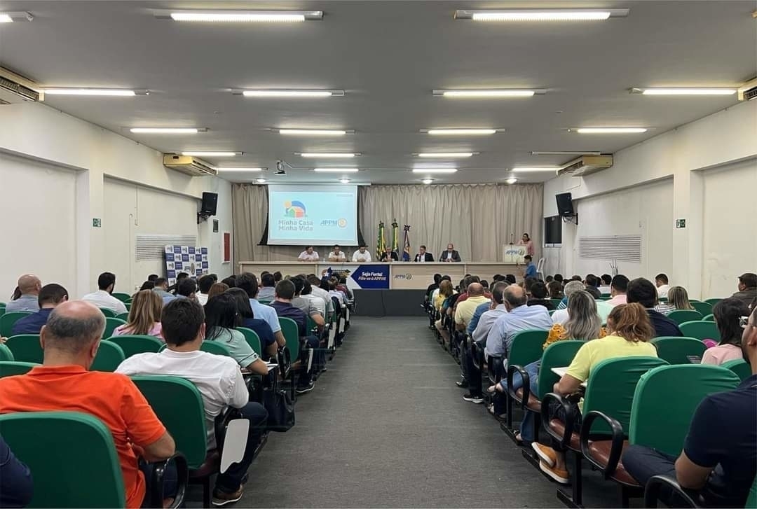 Moradia: prefeito e vice participam de evento na APPM em Teresina 
