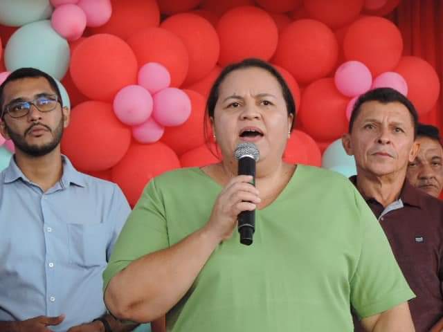 Prefeito João Luiz sorteia em torno de 50 mil reais entre as mães  - Imagem 21