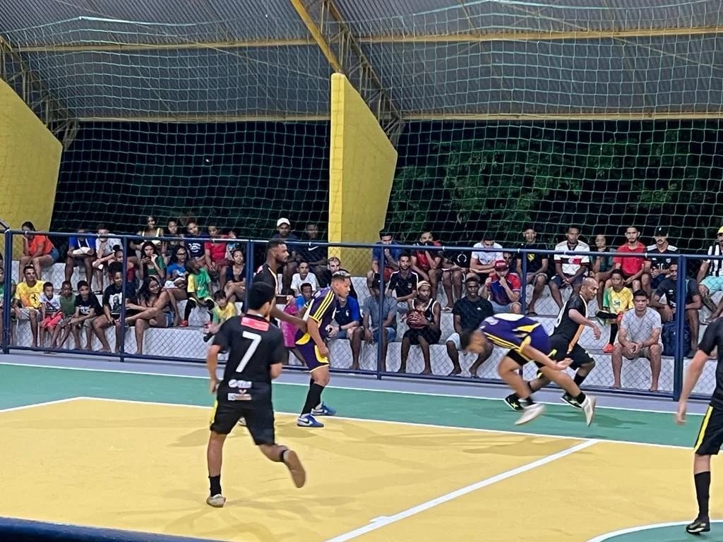 Prefeitura de Angical realiza abertura do campeonato de futsal  - Imagem 3
