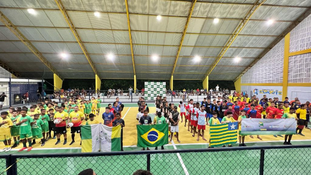 Prefeitura de Angical realiza abertura do campeonato de futsal 