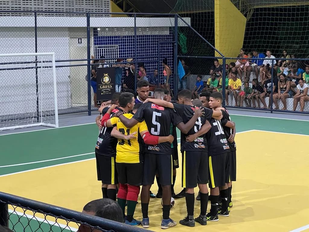 Prefeitura de Angical realiza abertura do campeonato de futsal  - Imagem 6