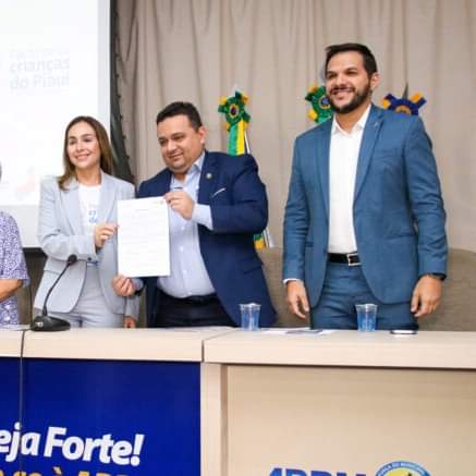 Prefeito João Luiz participa do evento Pacto pela Educação em Teresina - Imagem 1