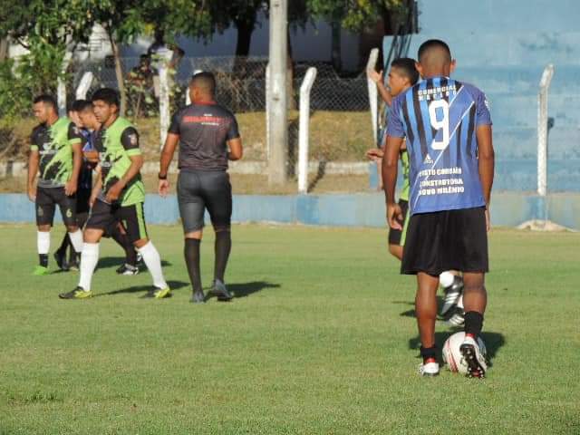 Prefeito João Luiz faz abertura do Torneio de Bairros de Futebol 2023 - Imagem 17
