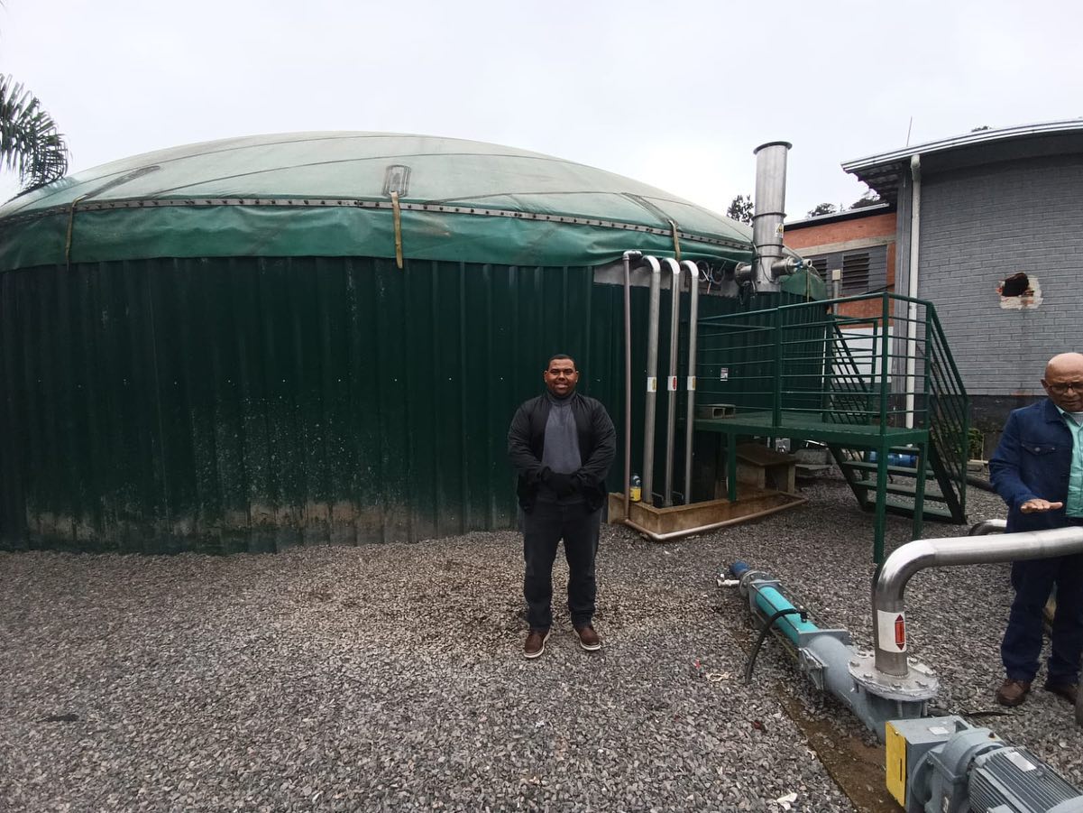 Oeiras integra comitiva e visita usinas de tratamento de lixo no PR e em SC - Imagem 1