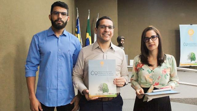 Secretaria Municipal de Meio Ambiente e Recursos Naturais Marca Presença  n