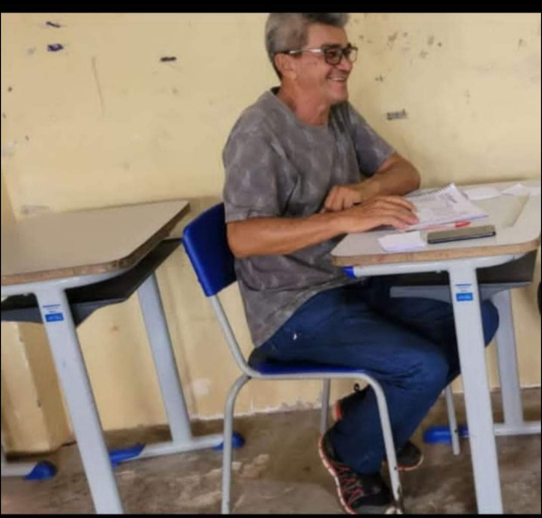 Monsenhor Gil se despede do professor da Rede Municipal , Avilar Carvalho - Imagem 3