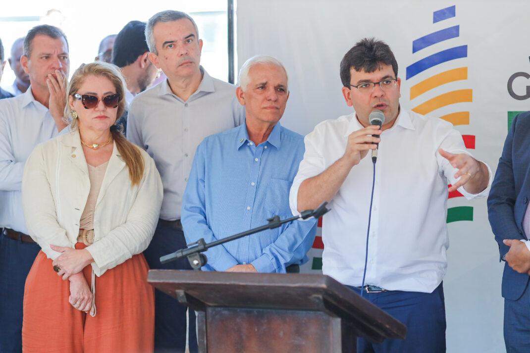 Governador diz para prefeito que duplicação da BR deve ir até Mons.  Gil  - Imagem 10