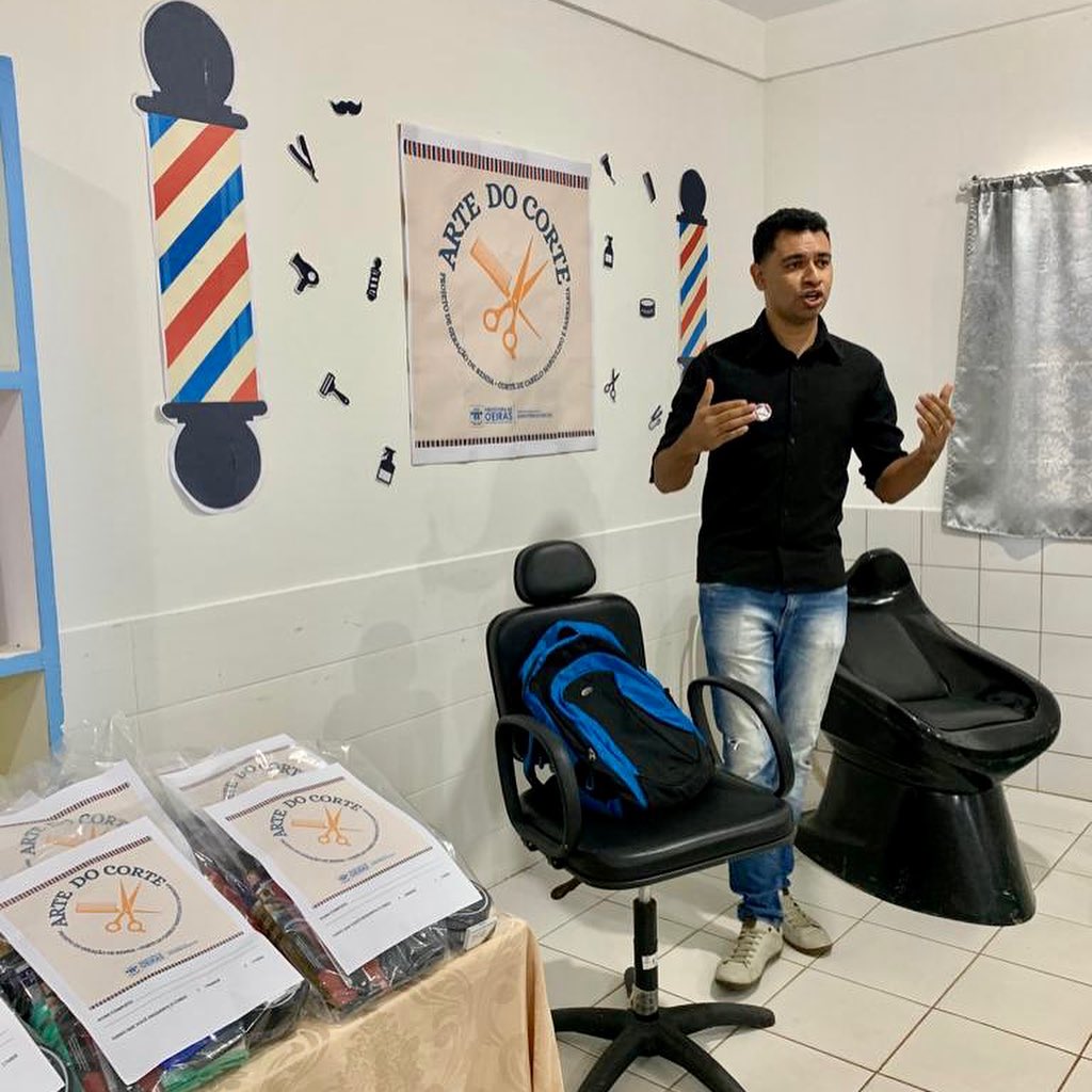 Curso de corte de cabelo e barbearia aproxima jovens do mercado de trabalho - Imagem 1