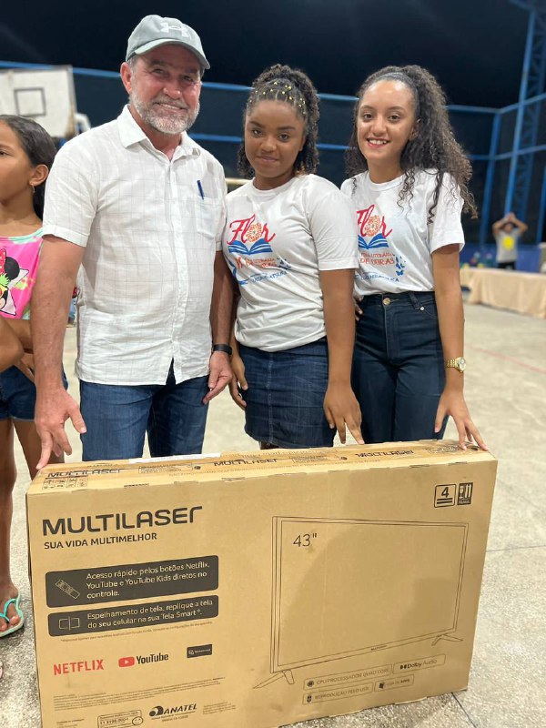 Zé Raimundo entrega reforma de ginásio durante festejo do povoado Boa Nova - Imagem 2