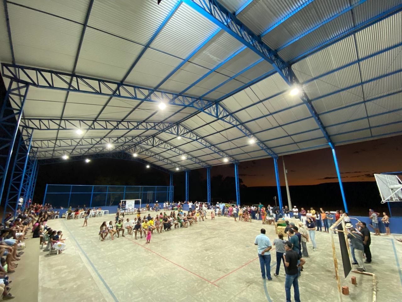 Zé Raimundo entrega reforma de ginásio durante festejo do povoado Boa Nova