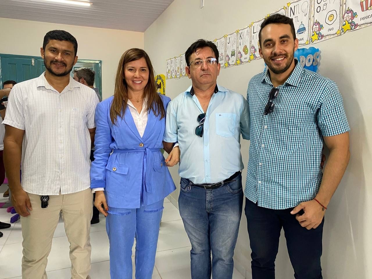 Prefeita Ivanária entrega reforma e ampliação da escola Maria Luiza Teles - Imagem 8