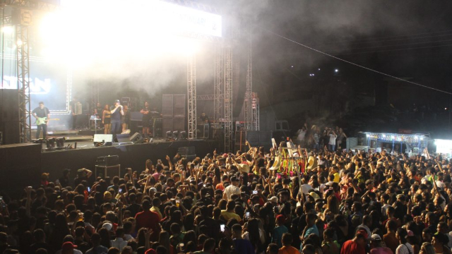 Prefeito Dr. Wagner Coelho Surpreende Mais uma Vez com Grandiosa Festa pelo