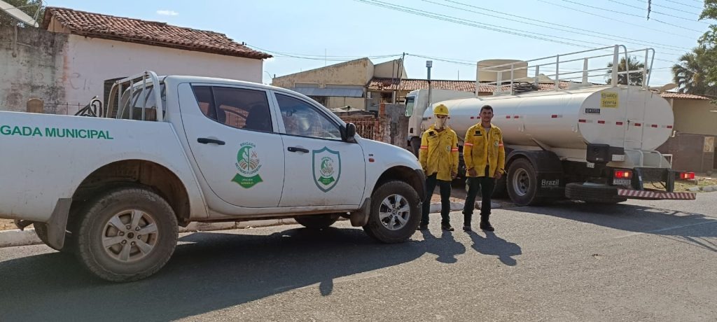 Prefeitura de Uruçuí Demonstrando Eficiência em Resposta a Incêndios  - Imagem 1