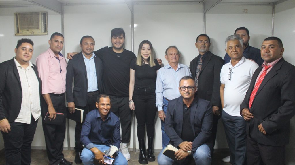 Prefeito Dr. Wagner Coelho e Prefeitura Municipal de Uruçuí Celebram Aniver - Imagem 1