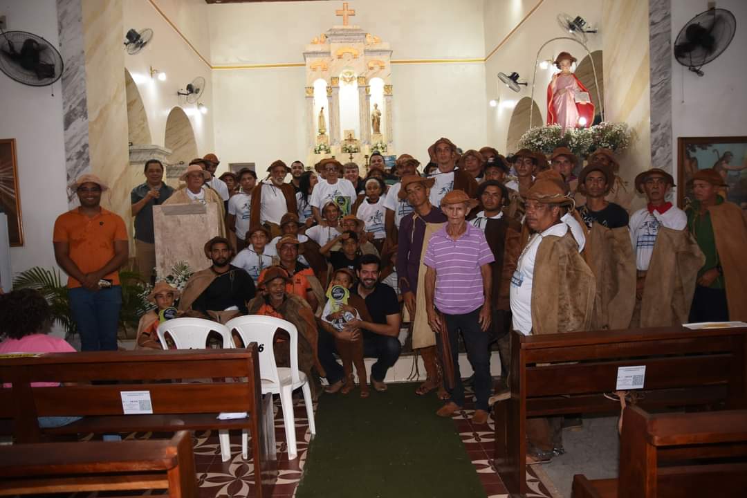 Missa, homenagens, Cavalgada e Corridas fecham 2023 em Monsenhor Gil  - Imagem 2