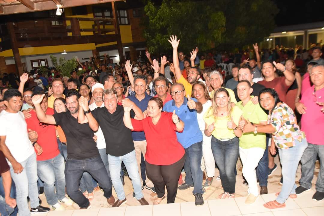 Prefeito João Luiz apresenta a pré candidatura a prefeito de Evandro Abreu - Imagem 15