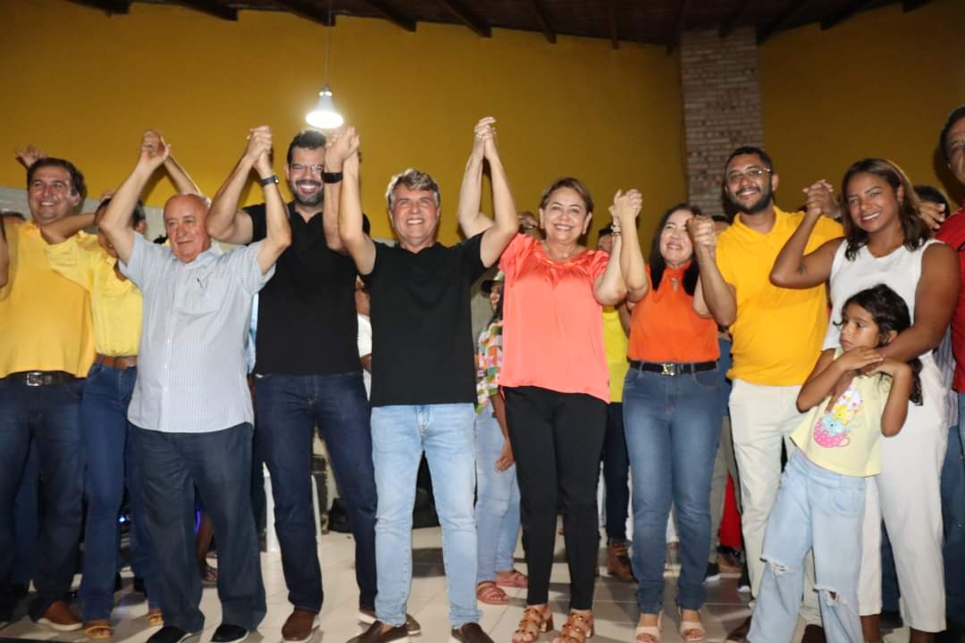 Prefeito João Luiz apresenta a pré candidatura a prefeito de Evandro Abreu - Imagem 3