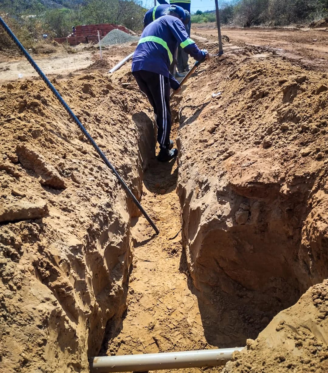 Com investimentos do SAAE, Oeiras ganha mais 1,2 km de rede de água em 2023 - Imagem 1