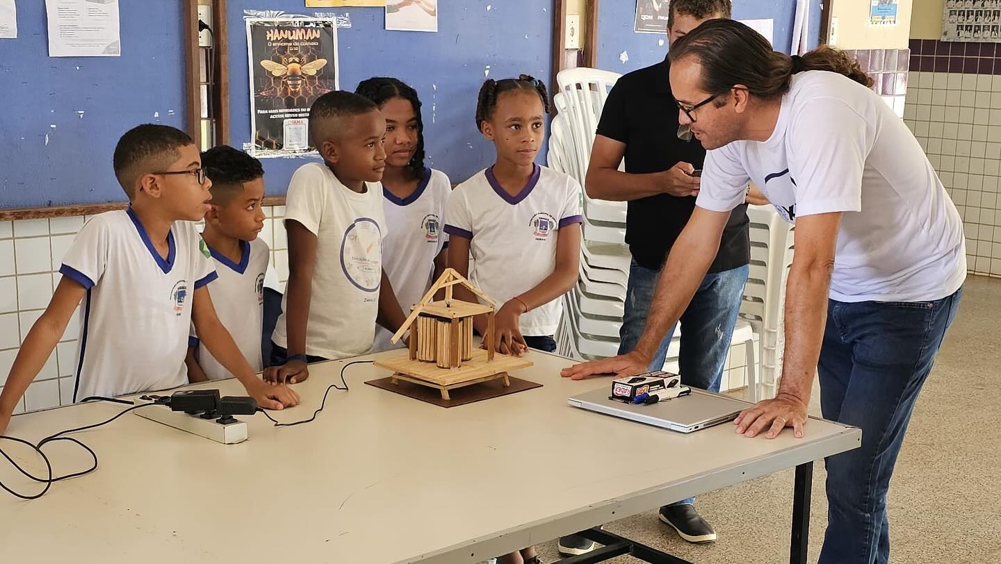 Escolas municipais de Oeiras apresentam projetos de robótica na UFPI