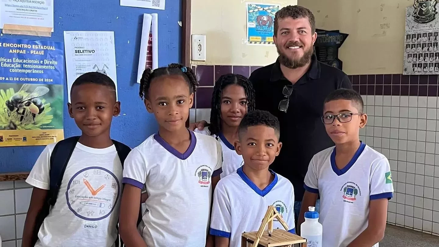 Escolas municipais de Oeiras apresentam projetos de robótica na UFPI - Imagem 4