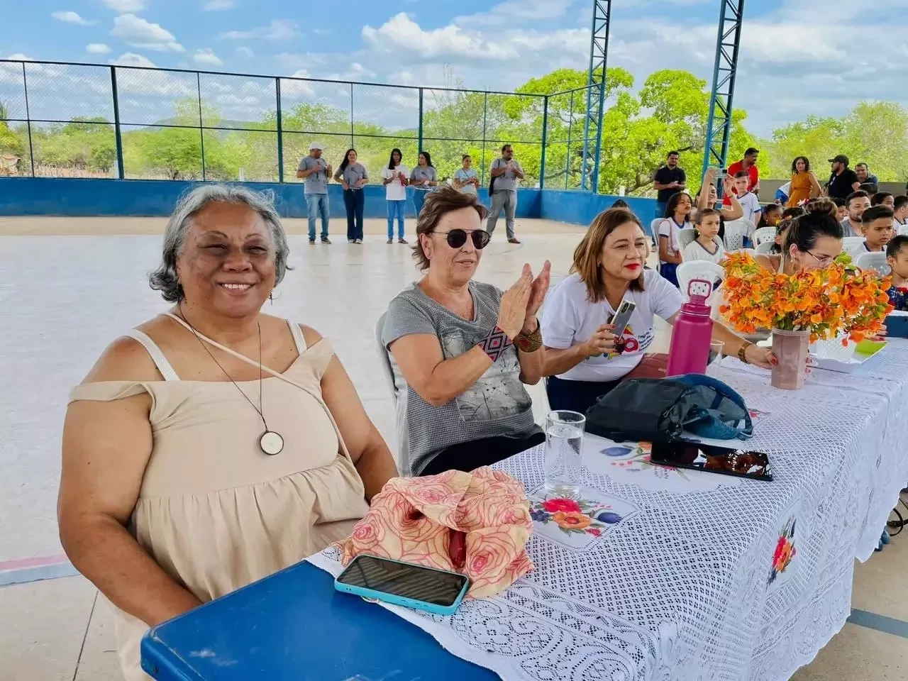 11ª FLOR: Penélope e Heloisa Pires visitam escolas municipais em Oeiras - Imagem 3