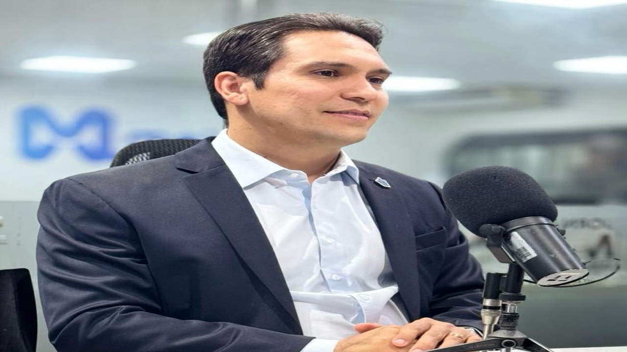 Dr. Gilberto Jr. Concede Entrevista à Meio News