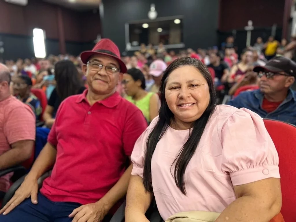 Prefeitura entrega registros de imóveis aos moradores do Bairro Liberdade - Imagem 8