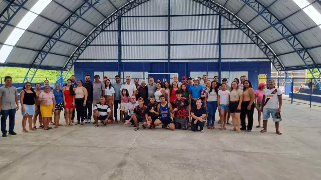 Zé Raimundo entrega quadra de esportes no povoado Exu, zona rural de Oeiras - Imagem 4