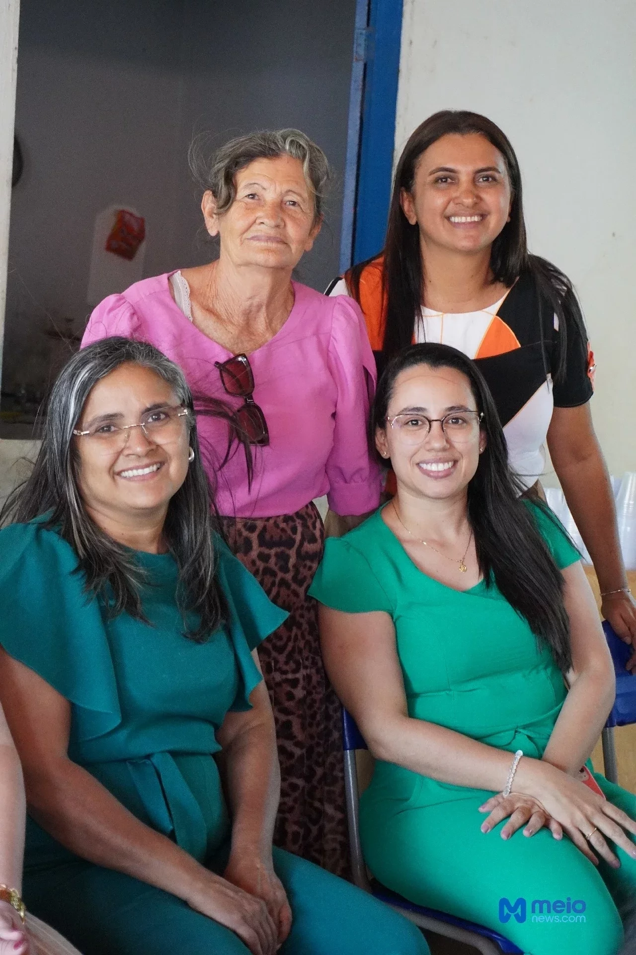 Maria do Socorro (Secretária de Educação); Remédios (Vereadora); Viviane (Equipe SEMEC); Maria das Dores (Diretora).