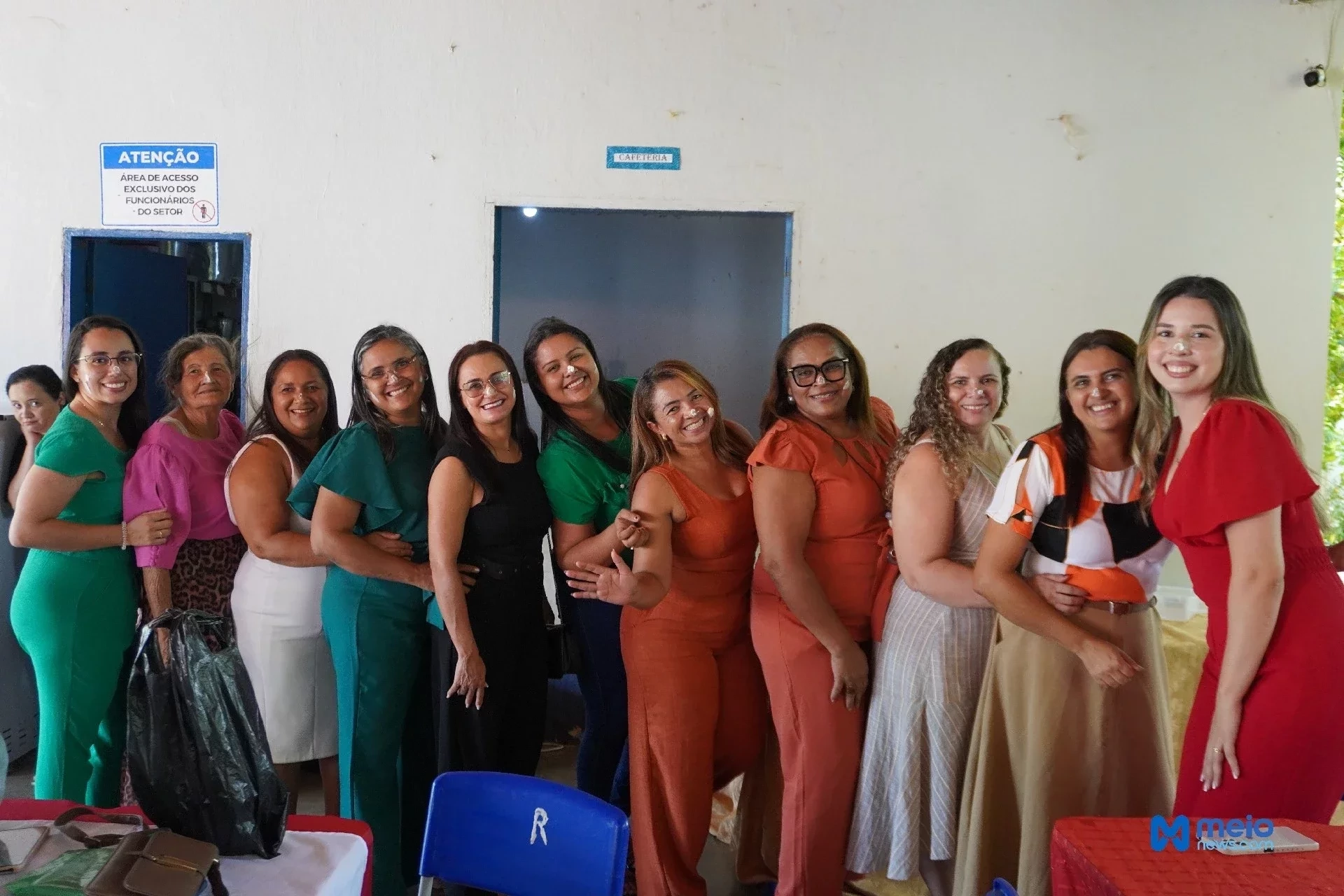 Escola Sebastião G. Guimarães realiza confraternização com funcionários. - Imagem 1