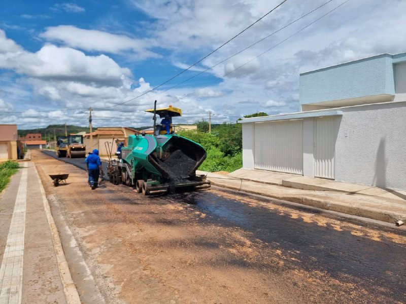 Prefeitura de Oeiras realiza obras de asfaltamento no Conjunto Elisabeth Sá - Imagem 2