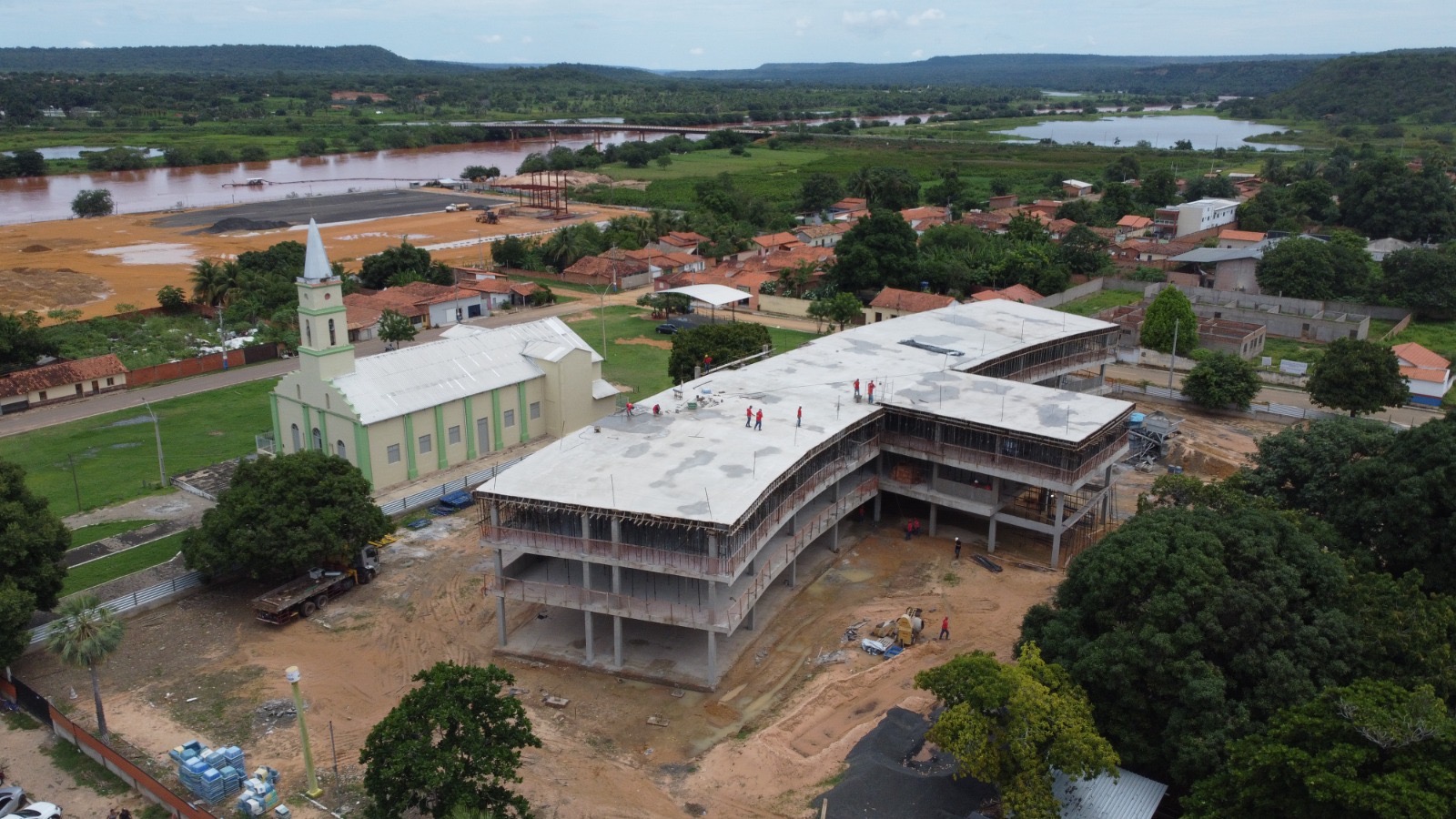 Prefeitura de Uruçuí conclui terceira laje do novo prédio administrativo - Imagem 1