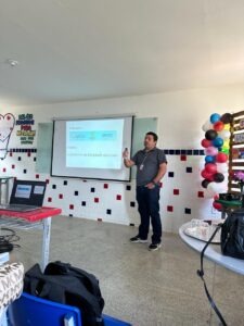 Secretaria Municipal de Educação realizou hoje uma reunião com o Tema: Busc - Imagem 1