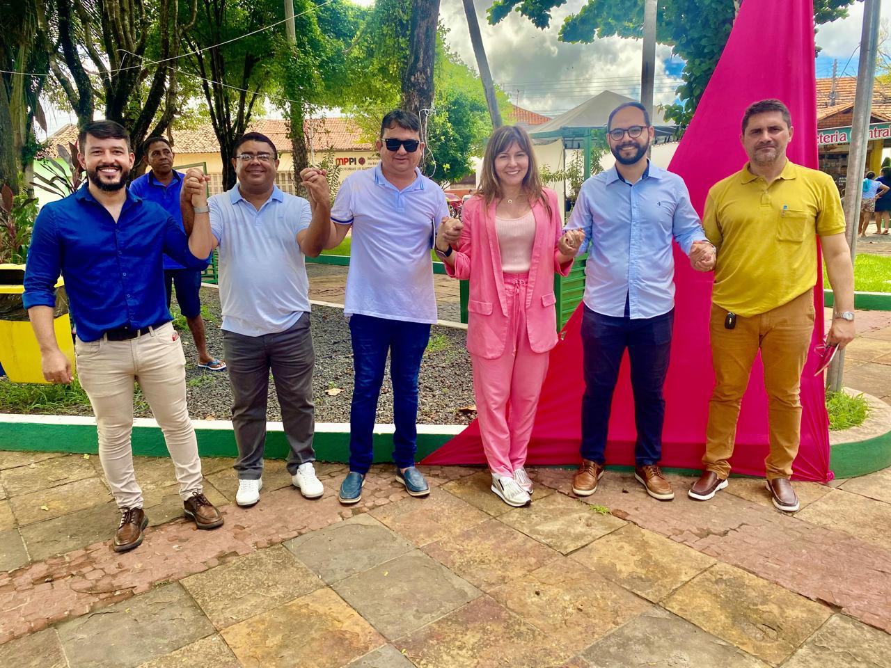 Prefeitura realizou evento em alusão ao Dia Internacional da Mulher. - Imagem 4