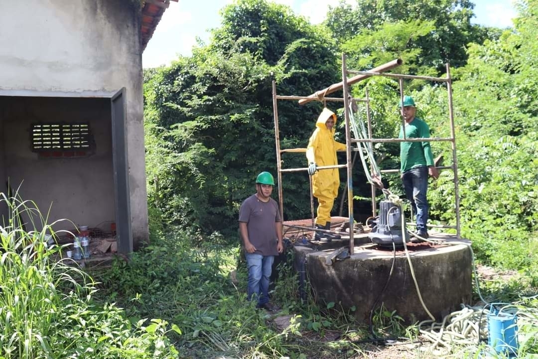 Prefeitura de Monsenhor Gil realiza manutenção de bombas, rede de esgotos 